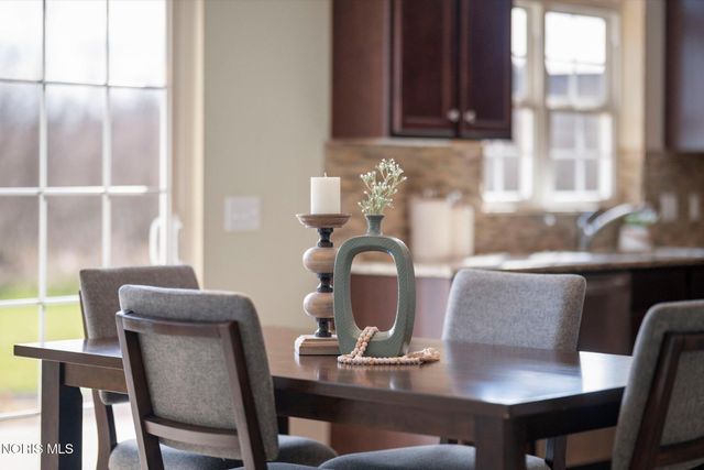 7836 N Woodbridge Road, Monclova, OH 43542