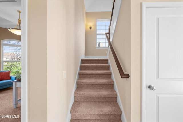 7836 N Woodbridge Road, Monclova, OH 43542