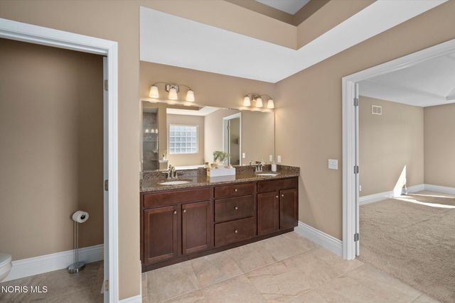 7836 N Woodbridge Road, Monclova, OH 43542