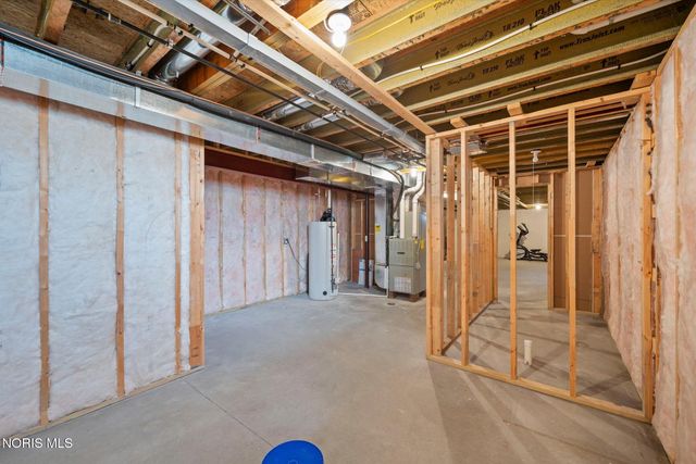 7836 N Woodbridge Road, Monclova, OH 43542