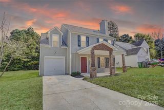 6008 Linda Vista Lane, Charlotte, NC 28216