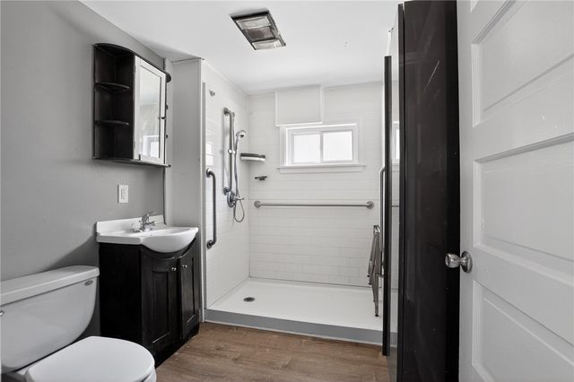 212 4th Ave., Aliquippa, PA 15001