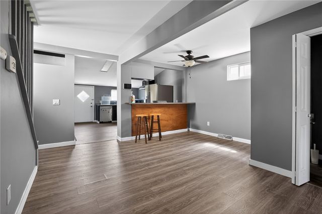 212 4th Ave., Aliquippa, PA 15001