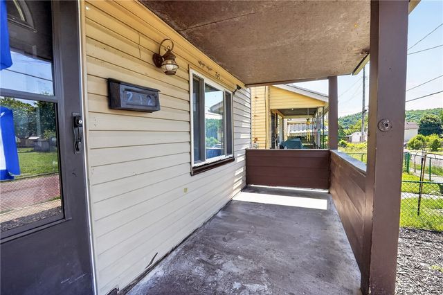212 4th Ave., Aliquippa, PA 15001