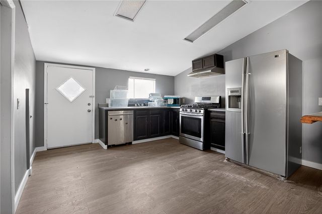 212 4th Ave., Aliquippa, PA 15001