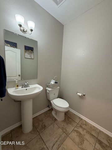13049 Aerodrome Avenue, Horizon City, TX 79928