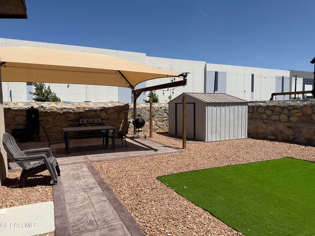 13049 Aerodrome Avenue, Horizon City, TX 79928