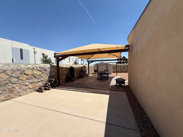 13049 Aerodrome Avenue, Horizon City, TX 79928