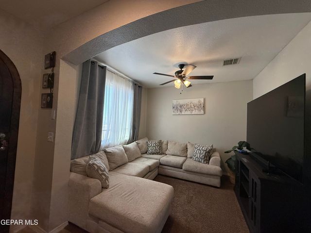 13049 Aerodrome Avenue, Horizon City, TX 79928