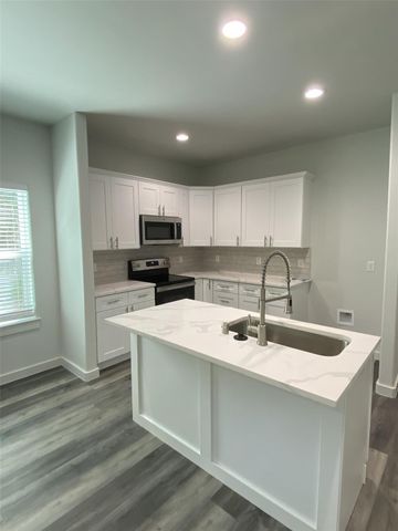 505 W Walker Street 101, Denison, TX 75020