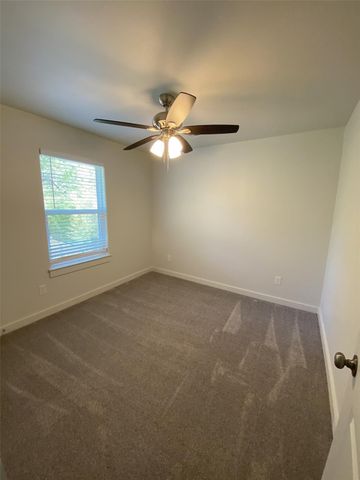 505 W Walker Street 101, Denison, TX 75020