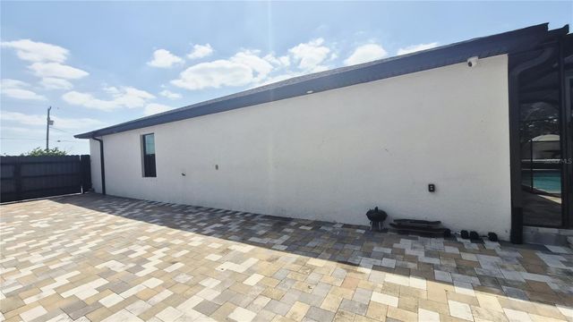 2429 NW 8TH TERRACE, Cape Coral, FL 33993