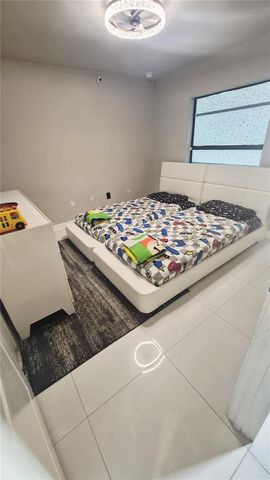 2429 NW 8TH TERRACE, Cape Coral, FL 33993