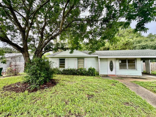 6 Stewart Circle, Fort Walton Beach, FL 32547