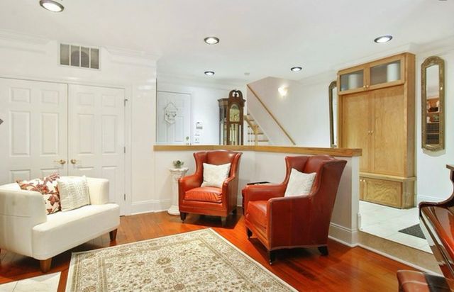 1413 S Prairie Avenue, Chicago, IL 60605