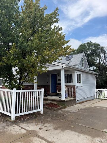 615 Lagro Avenue, St Louis, MO 63125