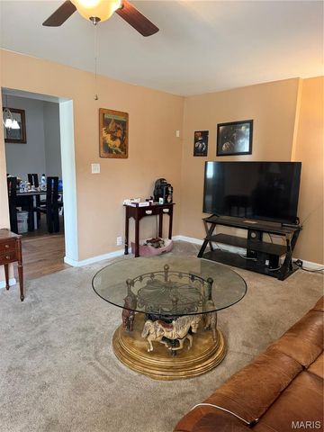 615 Lagro Avenue, St Louis, MO 63125