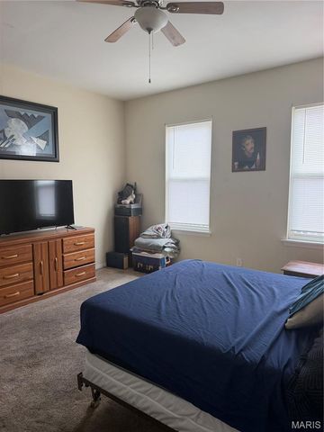 615 Lagro Avenue, St Louis, MO 63125