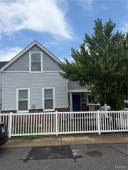 615 Lagro Avenue, St Louis, MO 63125
