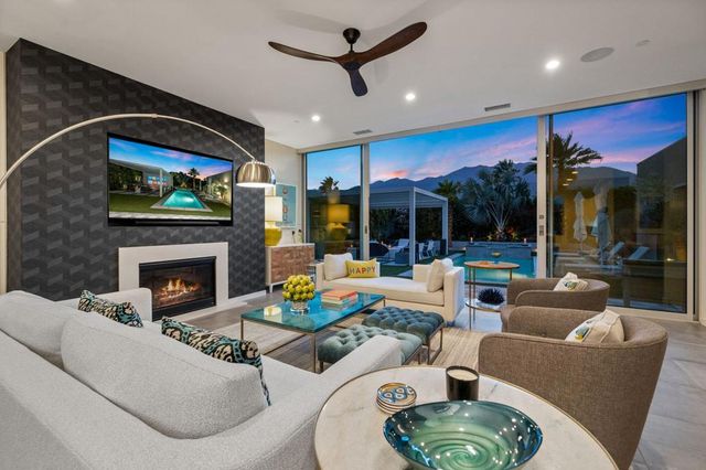 657 Dominion Way, Palm Springs, CA 92262