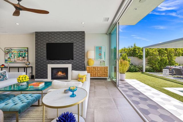 657 Dominion Way, Palm Springs, CA 92262