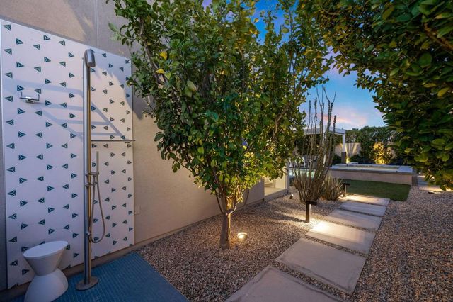 657 Dominion Way, Palm Springs, CA 92262