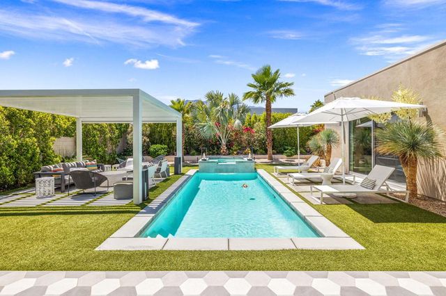 657 Dominion Way, Palm Springs, CA 92262