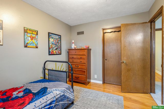 603 Matthies Drive, Papillion, NE 68046