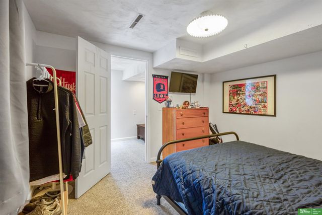 603 Matthies Drive, Papillion, NE 68046