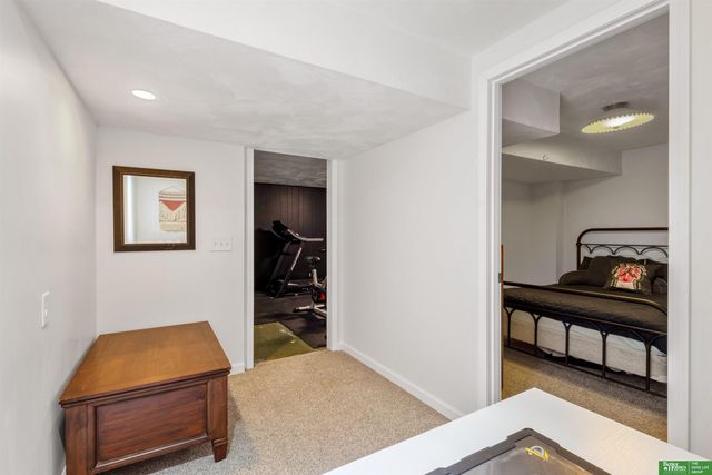 603 Matthies Drive, Papillion, NE 68046