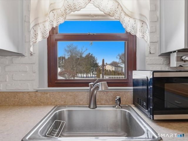 45 Bradley Street, North Haven, CT 06473