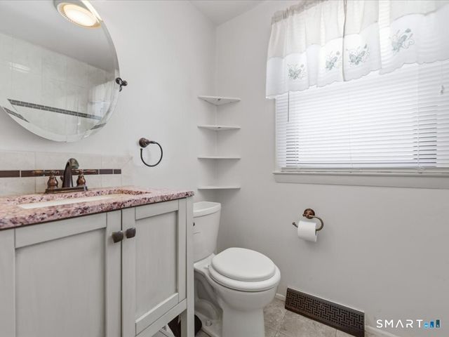 45 Bradley Street, North Haven, CT 06473