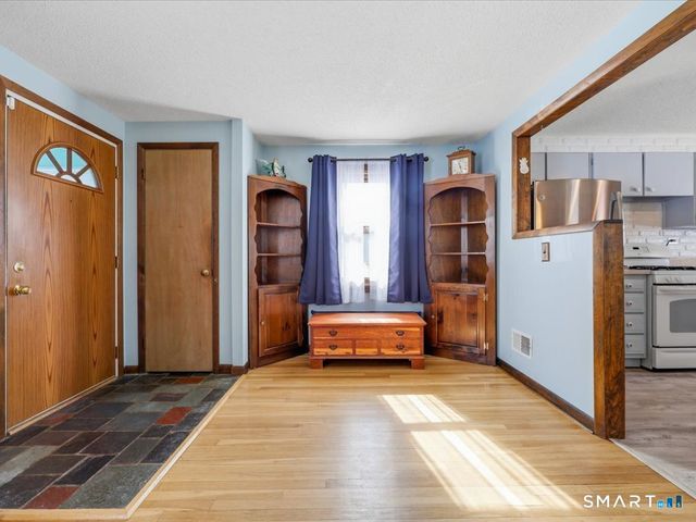 45 Bradley Street, North Haven, CT 06473