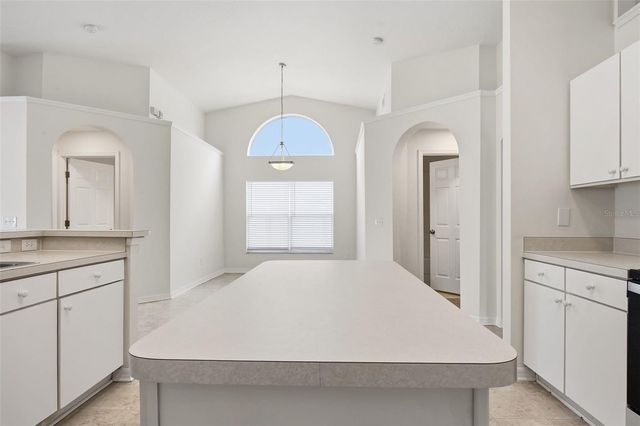 5152 NEW SAVANNAH CIRCLE, Wesley Chapel, FL 33545