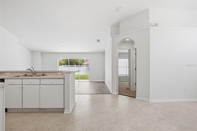 5152 NEW SAVANNAH CIRCLE, Wesley Chapel, FL 33545