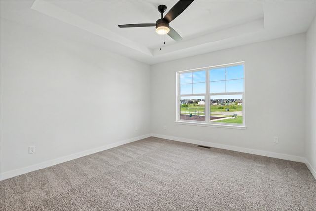 2625 Bluegrass Street, Marion, IA 52302