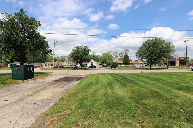 1524 E Pierson Road, Flushing, MI 48433