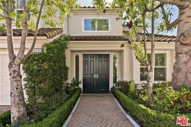 11820 Gwynne Lane, Los Angeles, CA 90077