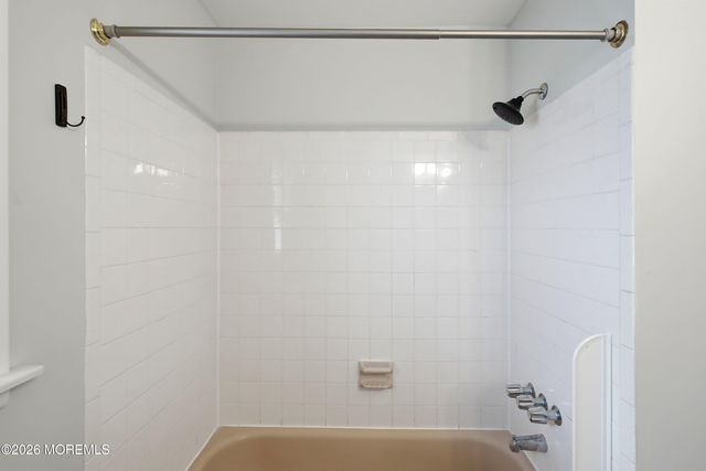 20 Tortola Street, Toms River, NJ 08757