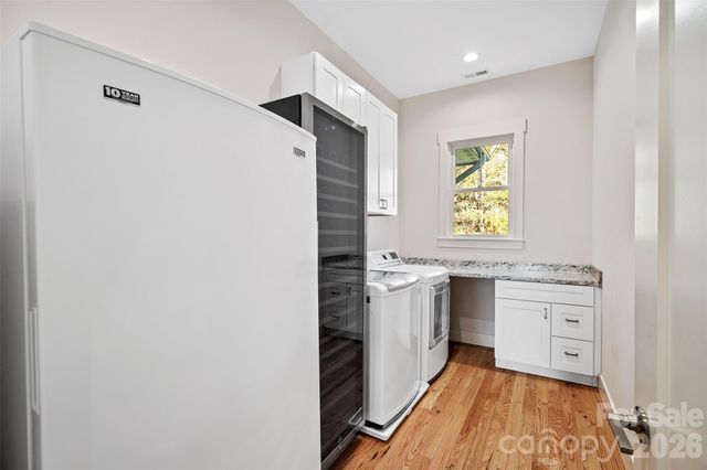 236 Cider Hill Lane, Hendersonville, NC 28792