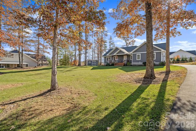 236 Cider Hill Lane, Hendersonville, NC 28792