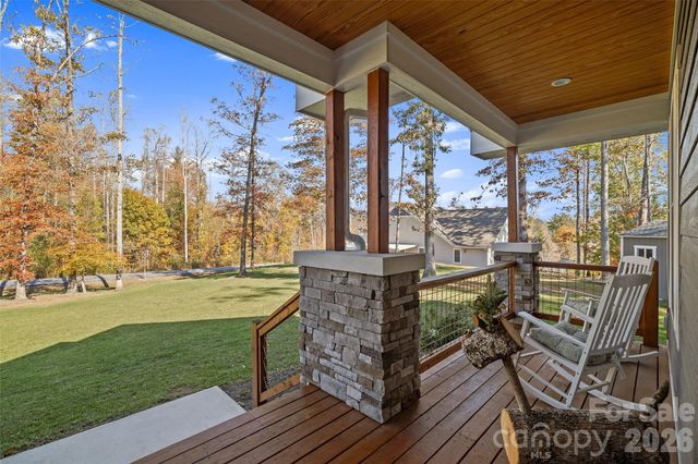 236 Cider Hill Lane, Hendersonville, NC 28792