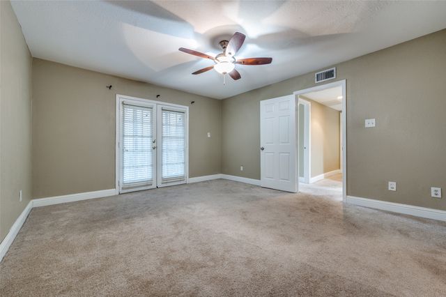 8560 Park Lane 75, Dallas, TX 75231
