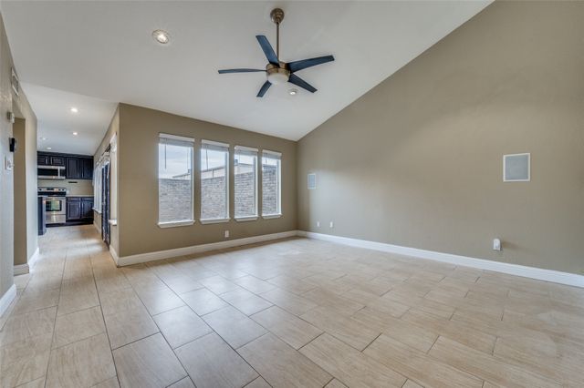 8560 Park Lane 75, Dallas, TX 75231