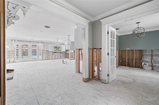 5871 OAKHURST DRIVE, Seminole, FL 33772