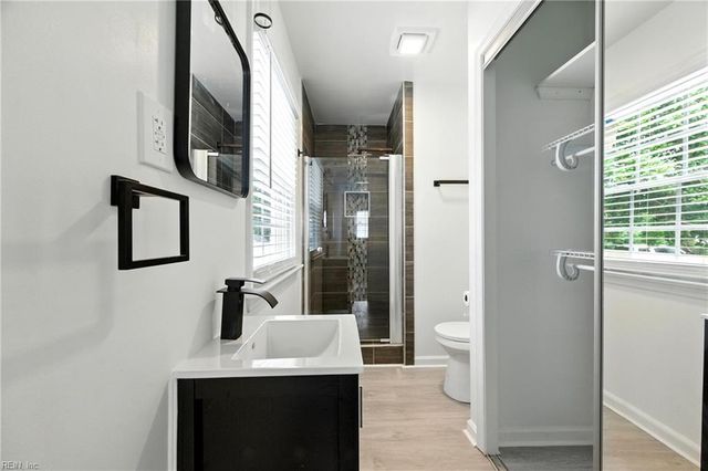 430 Clovelly LN, Hampton, VA 23669