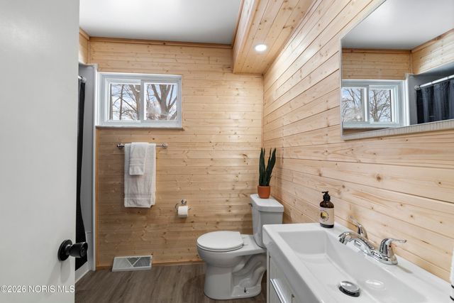 1611 Latcha Road, Millbury, OH 43447