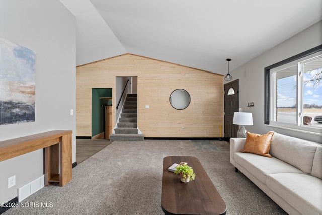 1611 Latcha Road, Millbury, OH 43447