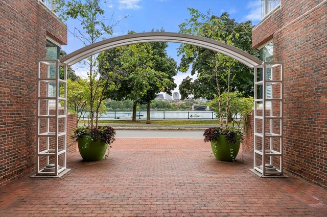 75-83 Cambridge Parkway 101, Cambridge, MA 02142