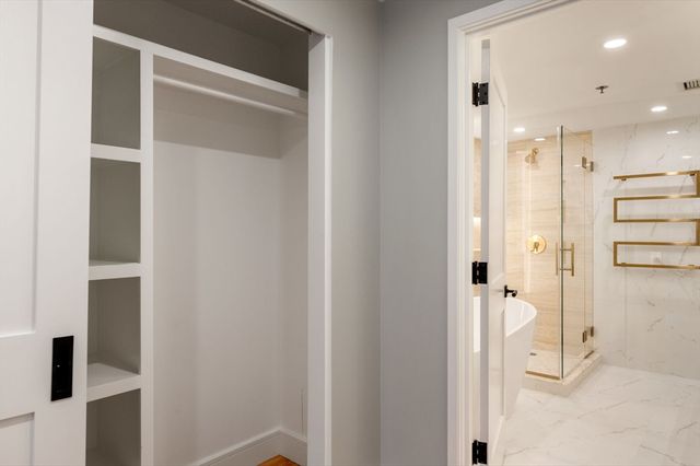 75-83 Cambridge Parkway 101, Cambridge, MA 02142